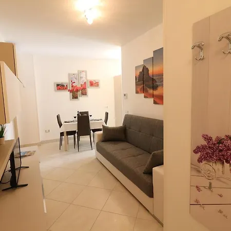 Holiday home House Holidays Francesca To 3 Places *
