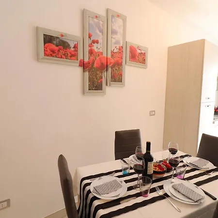 House Holidays Francesca To 3 Places Holiday home